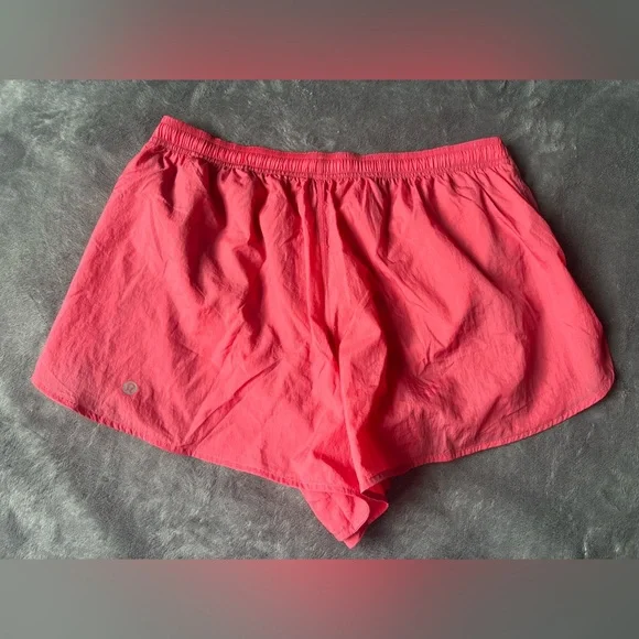 lululemon athletica Coral Athletic Shorts - Picture 3 of 7